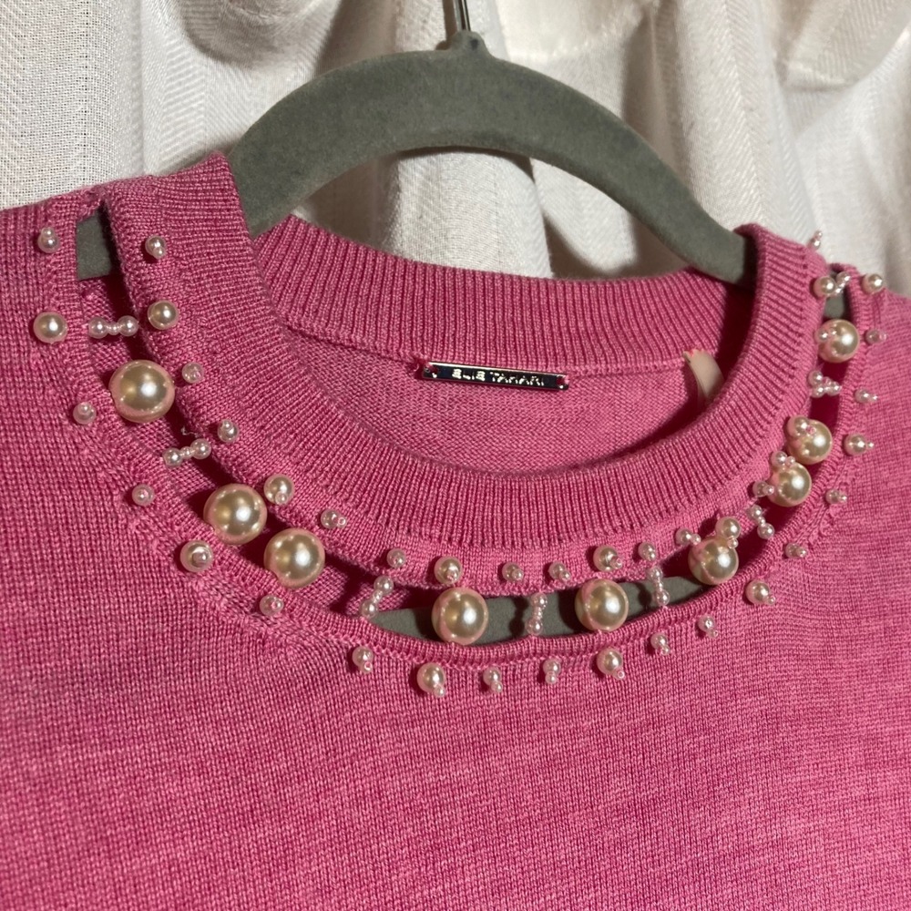 Elie Tahari Pink Merino Wool Pearl Embellished Cutout Neck Sweater S Preppy - Picture 4 of 7